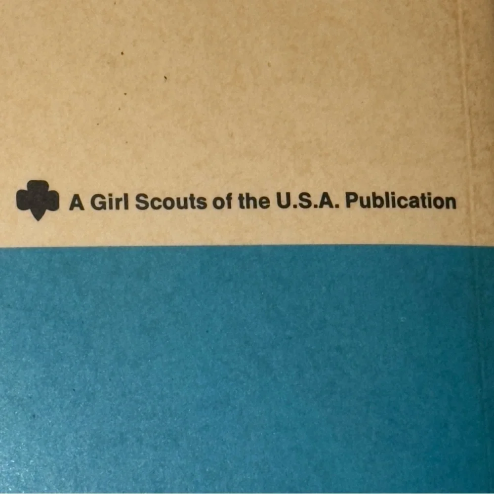 Worlds to Explore: Handbook for Brownie and Junior Girl Scouts